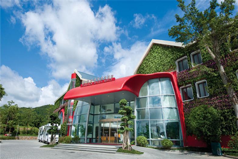 东部华侨城瀑布酒店